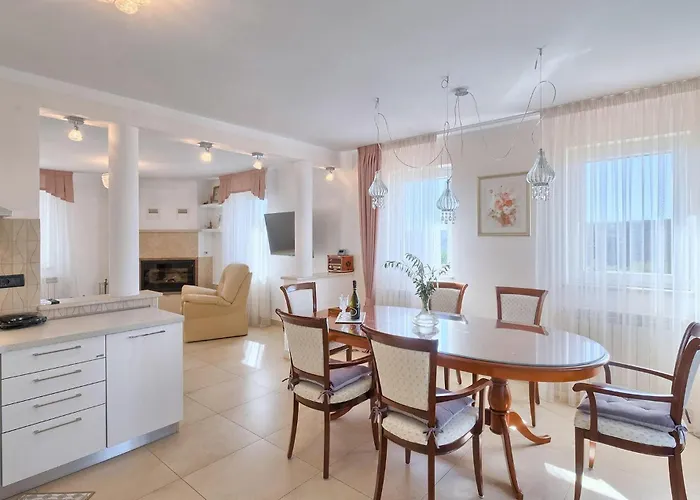 Dina Vakantiehuis Trgetari