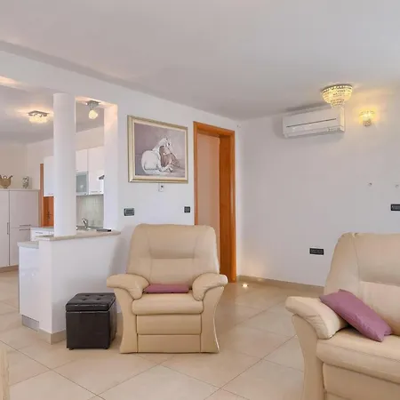 Apartment Oliva Verde *