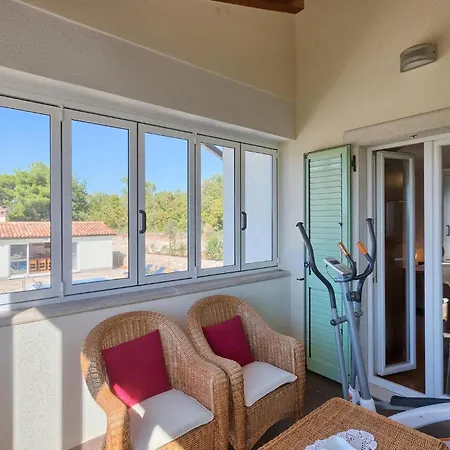 Dina Holiday home