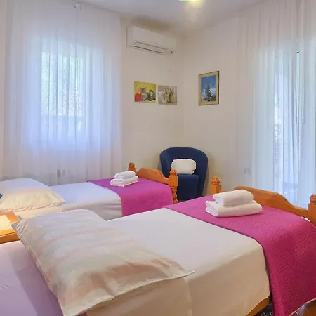 Dina Holiday home *