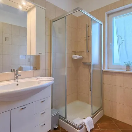 Dina Holiday home Trgetari