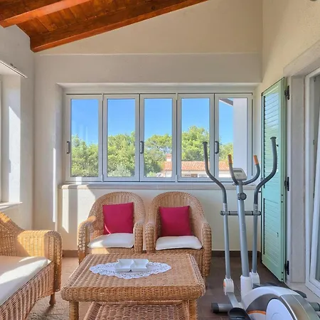 Dina Holiday home *