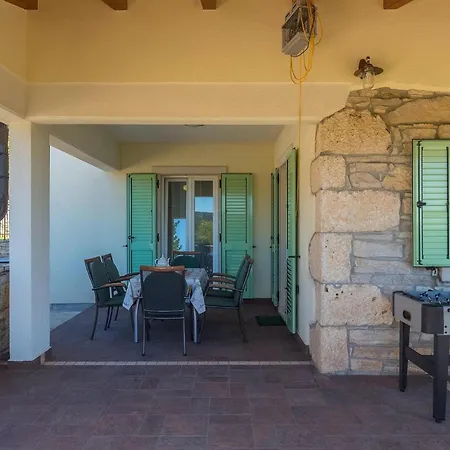 Holiday home Dina