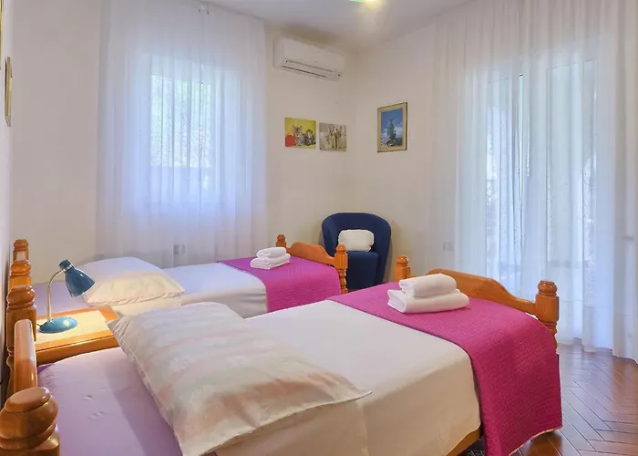Dina Holiday home *