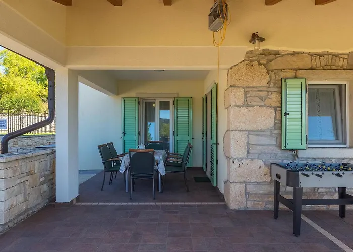 Holiday home Dina
