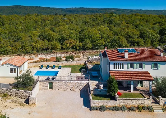 Holiday home Dina