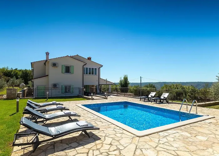 Dina Holiday home *