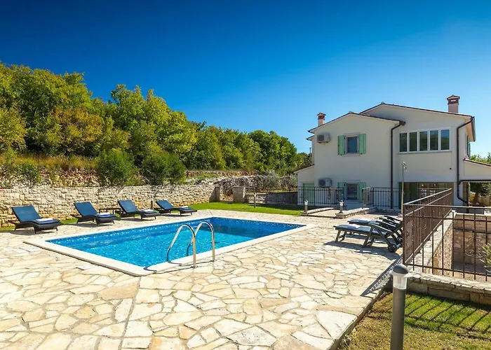 Holiday home Dina