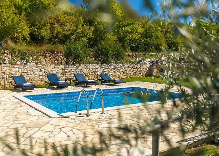 Dina Holiday home *